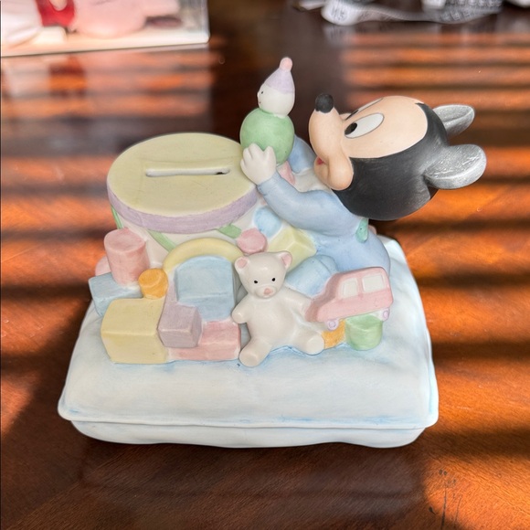 Mickey Mouse Ceramic Coin Bank - Picture 4 of 6